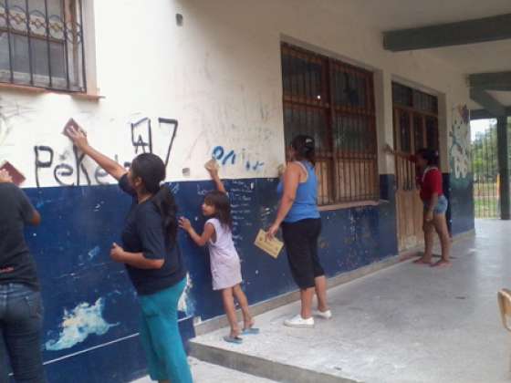 Integrantes de un consejo Barrial de Seguridad de Orán refaccionaron un jardín de infantes