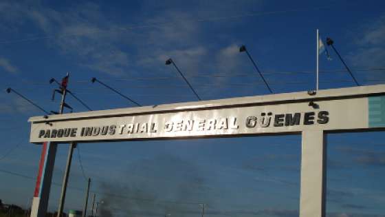 Estudiantes visitan el Parque Industrial de General Güemes