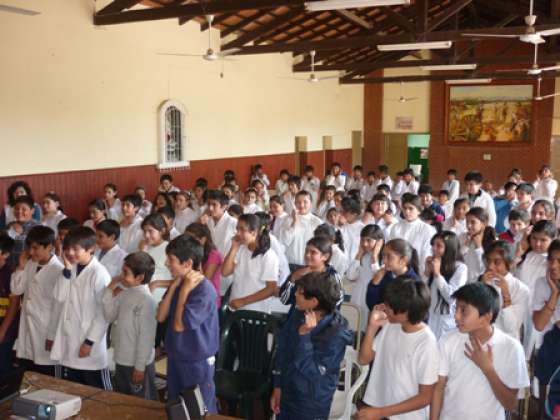 Seguridad brindo charlas educativas de prevención a alumnos de la Escuela 9 de Julio Orán