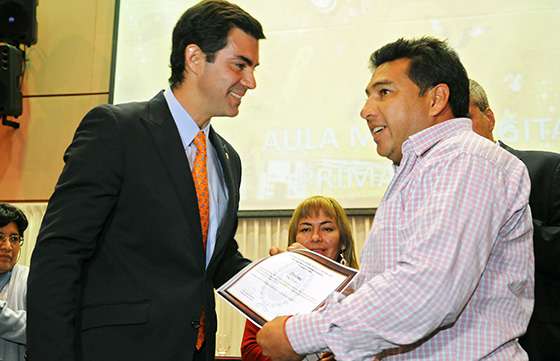 Cuarenta escuelas primarias de Salta se equiparon con aulas móviles digitales