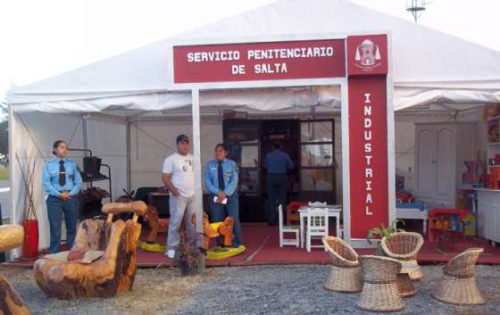 El Servicio Penitenciario muestra sus productos y servicios en Ferinoa