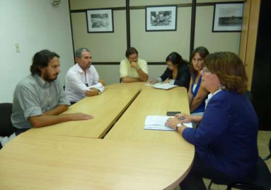 Entrega de terrenos en el Parque Industrial de General Mosconi