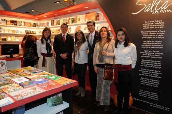 Entre música, poesías y tradición, Salta celebró su día en la Feria del Libro