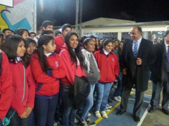 La escuela Facundo de Zuviría  de Güemes celebró sus Bodas de Oro