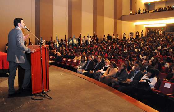 Se lanzó oficialmente el programa artístico La escuela Salta a escena