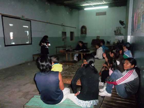 Jóvenes organizan talleres en el barrio Solidaridad