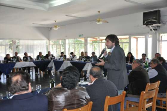 El ministro de Trabajo se reunió con la mesa directiva de las 62 Organizaciones