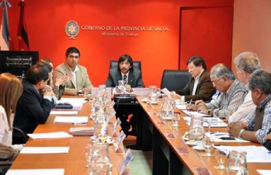 Gobierno, sindicatos y empresarios relevarán necesidades de capacitación