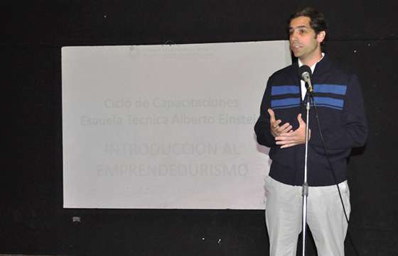 Introducción al emprendedurismo para alumnos de escuelas técnicas