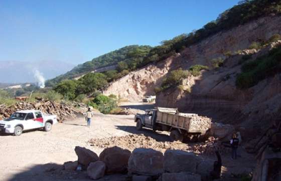 Detectaron a 16 trabajadores de caleras en situación irregular