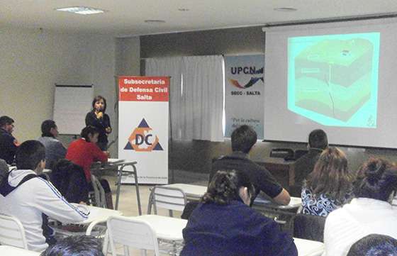 Charlas para la comunidad sobre prevención acerca de sismo, monóxido de carbono y vientos fuertes