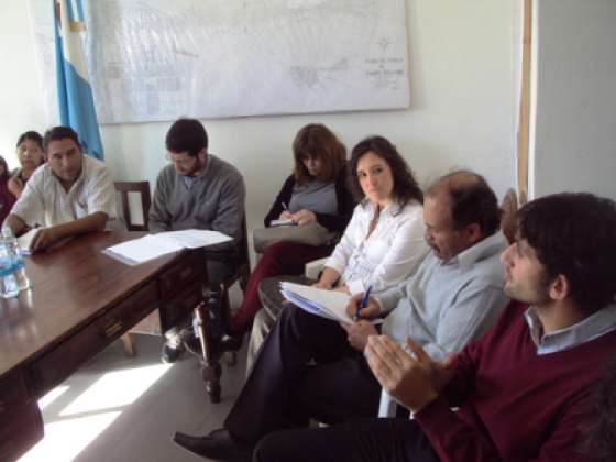 Reunión de SAETA con concejales y vecinos de Campo Quijano