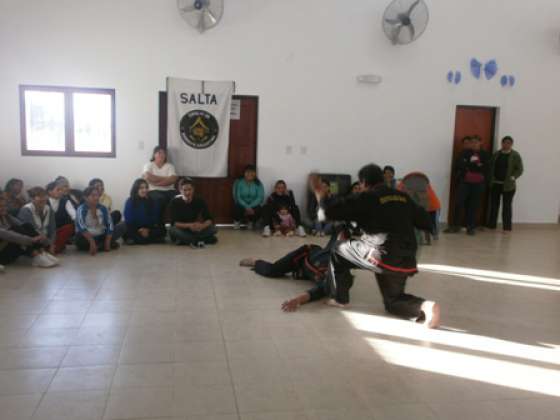 Jornadas de defensa personal para mujeres en barrio La Paz