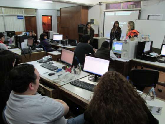 La Escuela de la Administración Pública capacitó a trabajadores del IPS