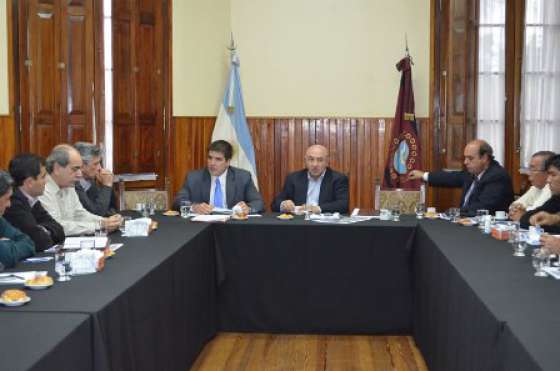 Autoridades del En.Re.S.P se reunieron con  senadores provinciales