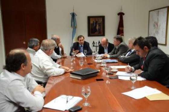 Se conformó la mesa de trabajo de reordenamiento del tránsito vehicular en Salta