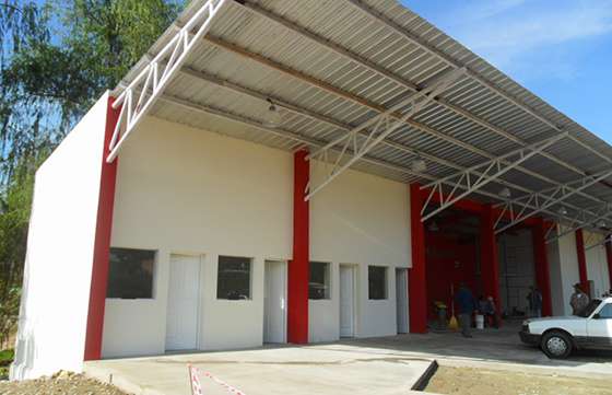 En Aguas Blancas se construye un nuevo parador de colectivos