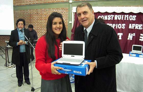 Estudiantes técnicos de Metán recibieron netbooks de Conectar Igualdad