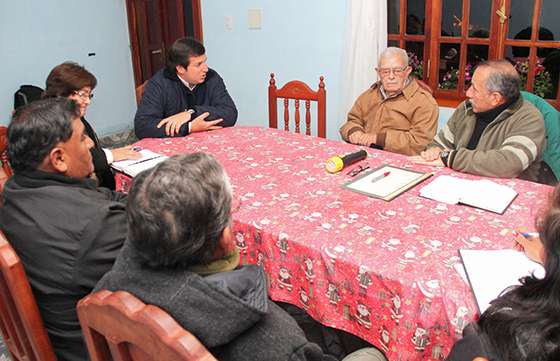 Sylvester se reunió con vecinos de Villa Santa Ana