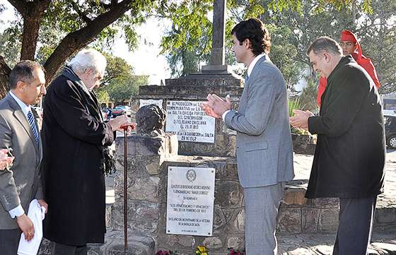 Urtubey participó del homenaje a vencedores y vencidos en la victoria de la Batalla de Salta