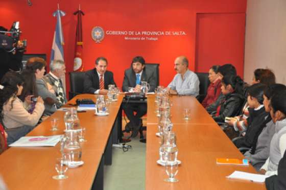 Las 9 empresas sociales textiles de Salta se incorporan a la Red Textil de Nación