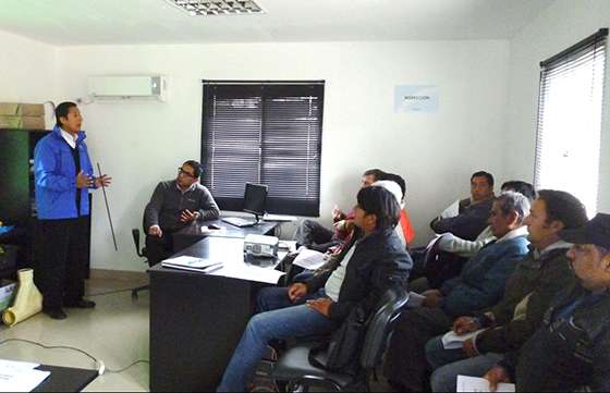 Aguas del Norte capacita a instaladores sanitaristas que realizan conexiones de agua y cloaca