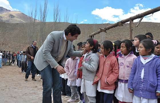 El Gobernador inauguró obras de refacción y ampliación en el albergue escolar de Seclantás