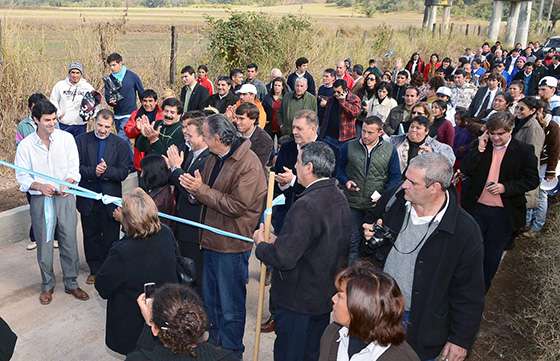 Vecinos de Metán agradecieron a Urtubey obras de pavimentación en dos sectores populares del municipio