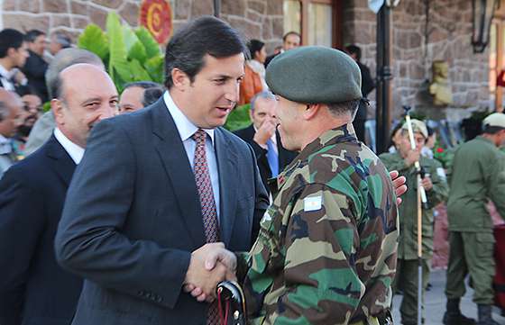 Sylvester asistió a la asunción del nuevo comandante de la V Brigada de Montaña