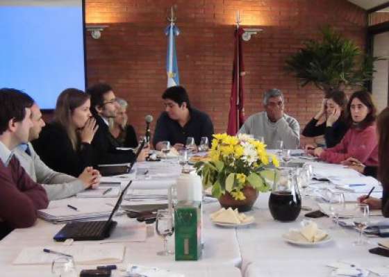 Funcionarios nacionales y provinciales se reunieron con  la Asociación Lhaka Honhat