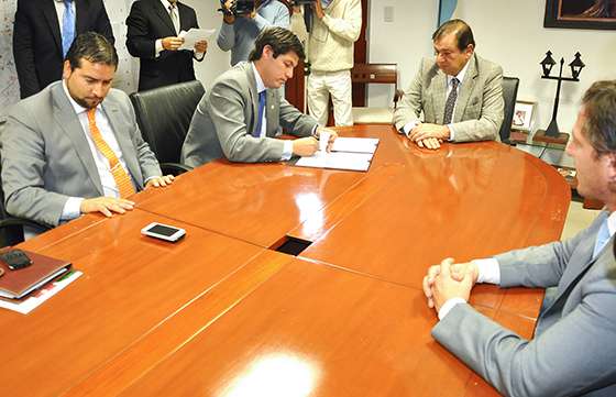 Se suscribió convenio para facilitar a beneficiarios la construcción de viviendas del Programa PROCREAR
