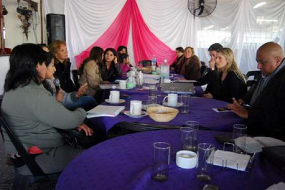 Trabajo de Derechos Humanos con equipos técnicos del departamento General Güemes