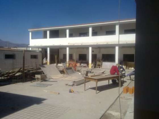 Se realizan importantes obras en la escuela Juana Azurduy de Padilla