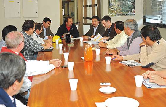 Funcionarios del IPV se reunieron con miembros de la Comisión Nacional de Seguimiento