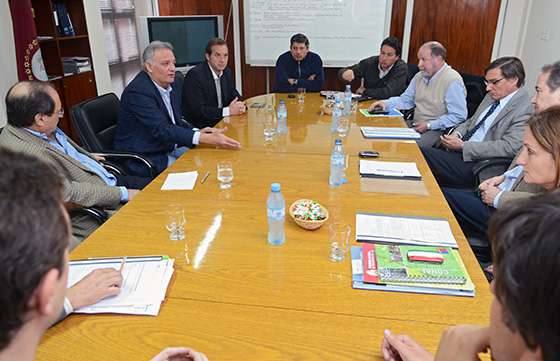 Planifican tareas para organizar el sector bananero