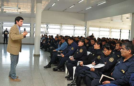Se presentaron los alcances de Procrear a la Policía de Salta