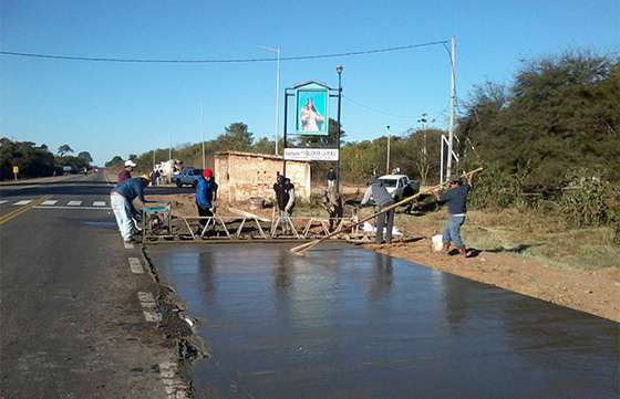 Última etapa en la pavimentación del acceso al paraje Virgen de la Peña