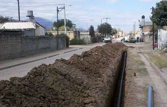 Mejoras en el servicio de agua en barrio San Francisco Solano