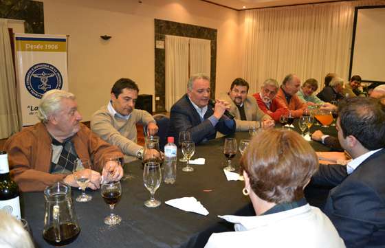 El ministro de Angelis se reunió con directivos de la Cámara de Comercio e Industria