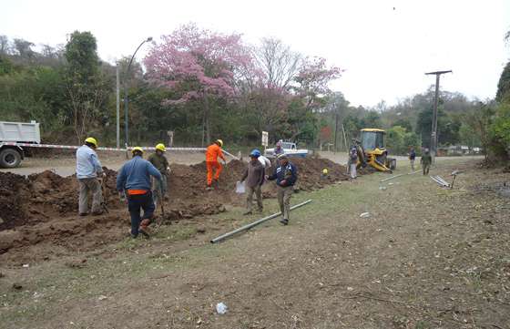En General Mosconi se hacen obras para mejorar el abastecimiento de agua potable