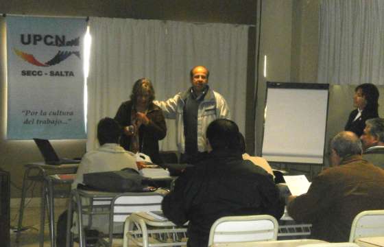 Personal de Defensa Civil se capacita en gestión de riesgo y prevención de desastres