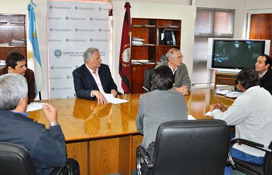 Encuentro con trabajadores de la industria alimenticia