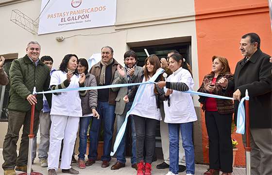 En El Galpón se inauguró una empresa social de pastas y panificados