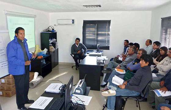 Aguas del Norte brinda charlas informativas a instaladores sanitaristas