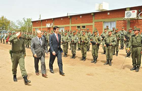 Gendarmería reforzó su presencia en la frontera salteña y  el Gobierno de la Provincia inauguró albergue para efectivos