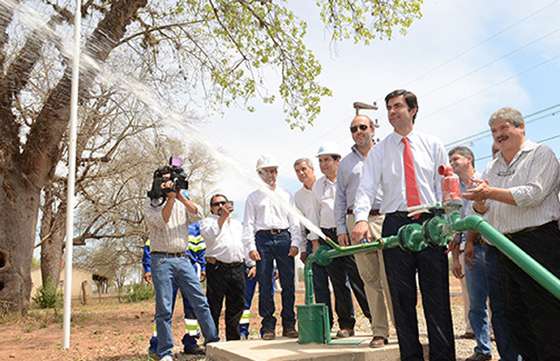 1800 usuarios de Ballivián ya cuentan con el servicio de agua potable