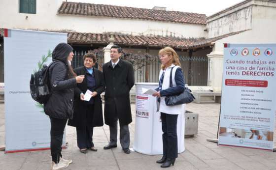 Trabajo realiza campaña para informar los derechos que asisten a los empleados de casas particulares