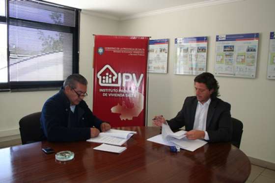 Diecinueve familias de Cerrillos accederán a su primera vivienda propia