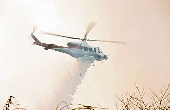 Defensa Civil distribuye recursos para combatir incendios en el norte provincial