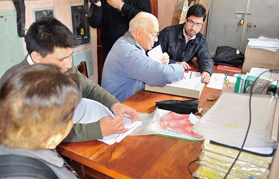 Vecinos de barrio Casino adhieren al programa Gas en Casa